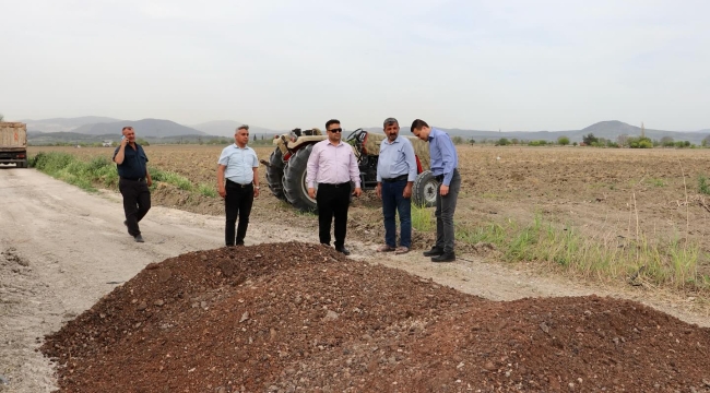 Kırkağaç'ta ova yolları yapılıyor,üretici ürününü pazara daha çabuk ulaştıracak