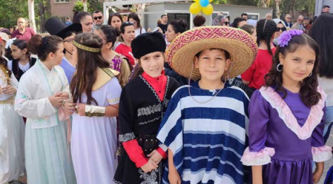 Manisa'da 18 ülke çoçukları bir arada