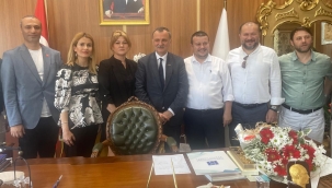 Mimarlar odası yönetimi başkan Balaban'ı ziyaret etti