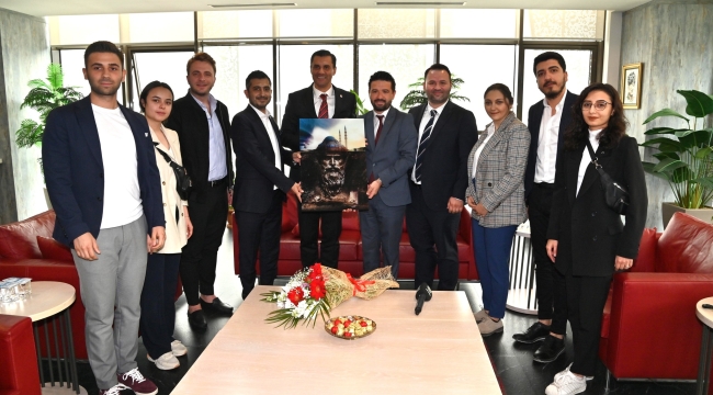 Mimarlar odası yönetimi başkan Zeyrek'i ziyaret etti