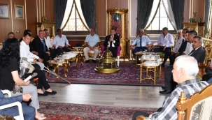 Muhtarlar başkan Balaban'ı ziyaret etti