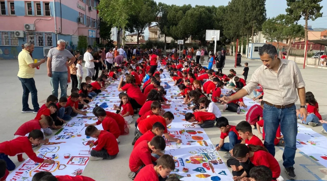 Öğrenciler 23 nisan duygularını resimle anlattı