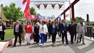 Sevgi çocukları doğum günü etkinlikleri