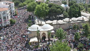 Tadı damağımızda kaldı: Mesir saçıldı festival bitti