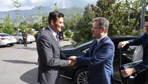 Vali Ünlü Zeyrek'i ziyaret etti