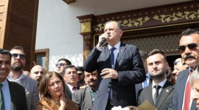 Yunusemre belediye Başkanı Balaban''çalışanlar başımızın tacıdır''