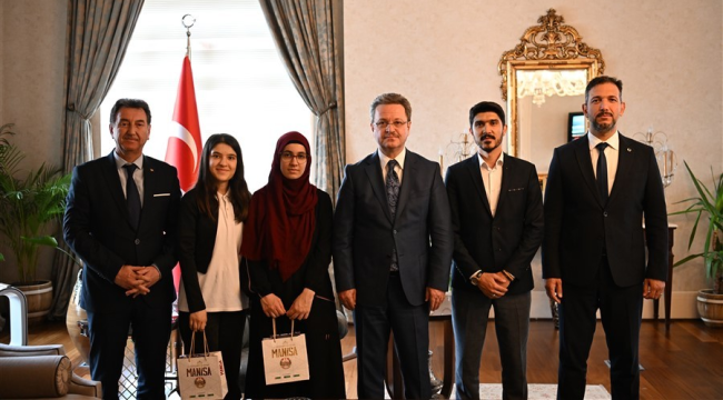 5 bin takımı 10 öğrenciyi geride bırakarak birinci oldular