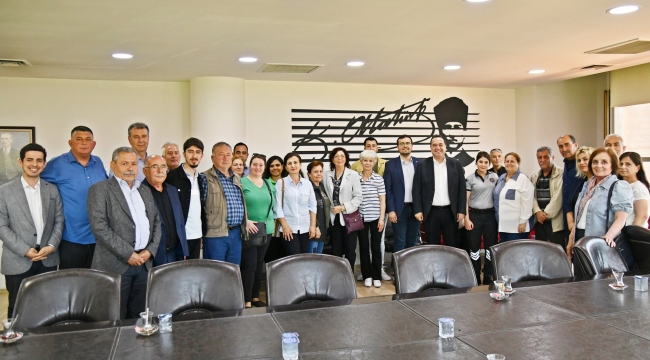 Akhisar CHP mahalle temsilcileri başkan Dutlulu'yu ziyaret etti