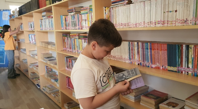 Atatürk anısına açılan kütüphane 43 yıldır hizmet veriyor