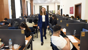 Başkan Durbay gençlerin bilgiye erişiminde internet kotasını kaldırdı