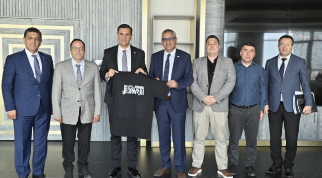 Başkan Zeyrek Kula-Salihli UNESCO global jeopark sunumuna katıldı