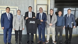 Başkan Zeyrek Kula-Salihli UNESCO global jeopark sunumuna katıldı