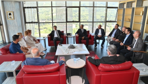 Başkan Zeyrek' ne çalacağız ne çaldıracağız'