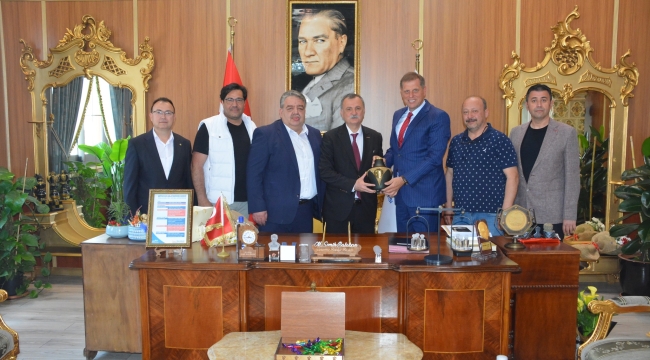 Borsa yönetimiden başkan Balaban'a tebrik ziyareti