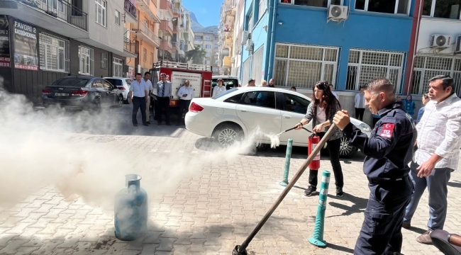Büyükşehir belediyesinden öğrencilere yangın eğitimi