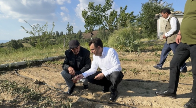 CHP'li Başevirgen Ahmet ve Tugutlu'da doludan zarar gören üreticilerle görüştü