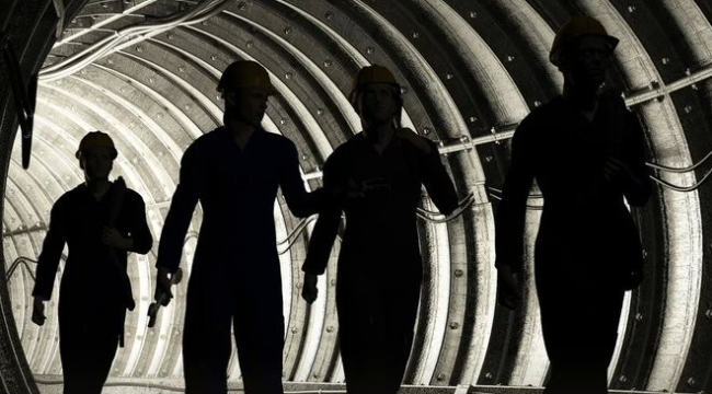 CHP Soma'da maden şehitlerini anma yürüyüşü düzenledi