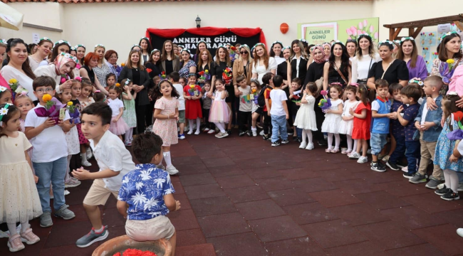 Çoçuklardan Başkan Durbay'a süpriz anneler günü armağanı