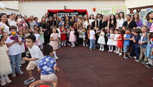 Çoçuklardan Başkan Durbay'a süpriz anneler günü armağanı