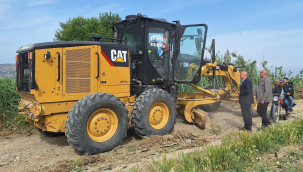 Gölmarmara'da ova yolları bakıma alındı