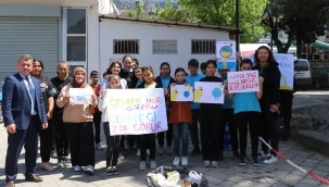 Gördes'li öğrencilerden çevre için örnek davranış