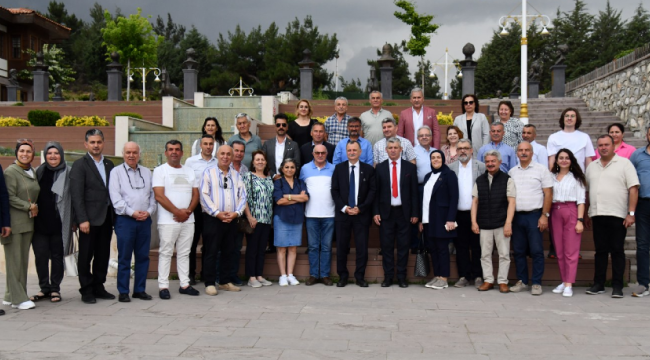 Hemşehri dernekleri platformu üyeleriyle bir araya gelen Balaban'güzel projelere imza atacağız'