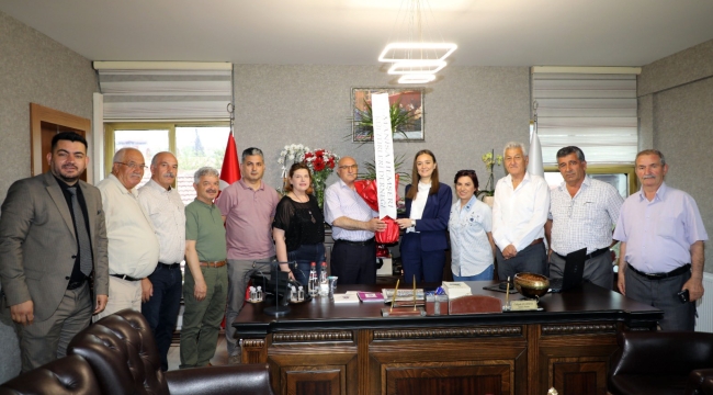 Hemşeri dernek yöneticileri başkan Durbay'ı ziyaret etti