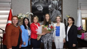 Kadın müdürlerden başkan Durbay'a ziyaret