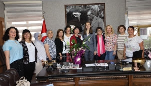Kadın platformu üyelerinden başkan Durbay'a tebrik ziyareti