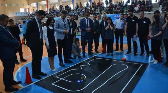 Kodlama ve robot turnuvası 4 ilçeden 231 öğrenci katıldı