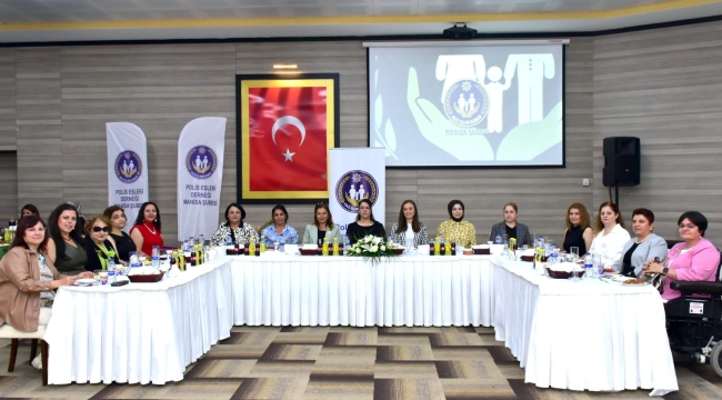 Öğrencilere burs toplantısı