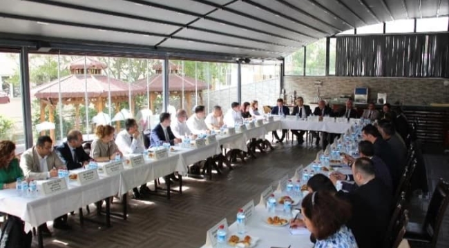 Ortak toplantıya Yeltin'de katıldı