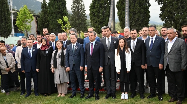 Şehit madenciler göz yaşları içerisinde anıldı