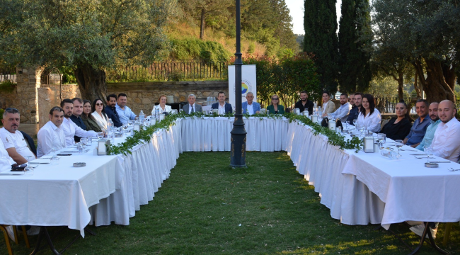 TOBB Manisa il ve ilçe genç girişimciler toplantısı Salihli'de yapıldı