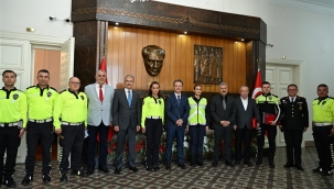 Trafik güvenliğine katkı sağlayan personel ödüllendirildi