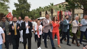 Ülkenin kurucu partisinden muhteşem 19 mayıs kutlaması