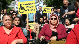 Vali Ünlü'önemli olan kalbimizde engel değil sevgi olsun'