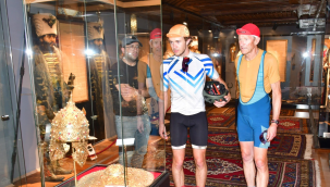 Yardım sever baba-oğul ingilizler Yunusemre belediyesinde