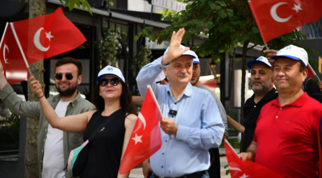 Yunusemre'de 'Ata'ya saygı yürüyüşü