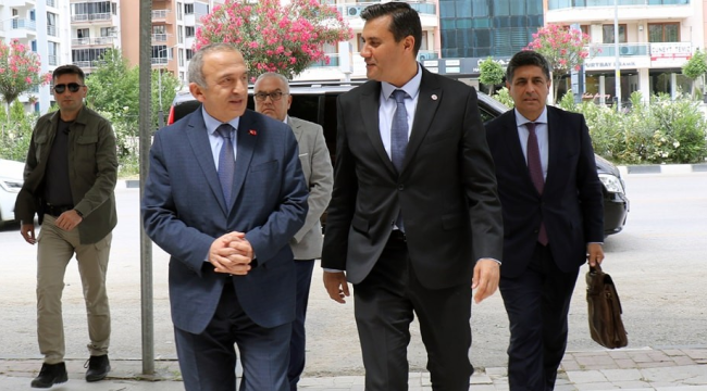 Ziyarette iş adamlarının sıkıtıları masaya yatırıldı