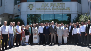 AKP il teşkilatında bayramlaşma töreni