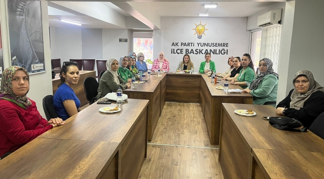 AKP kadın kolların'da istişare toplantısı