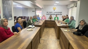 AKP kadın kolların'da istişare toplantısı