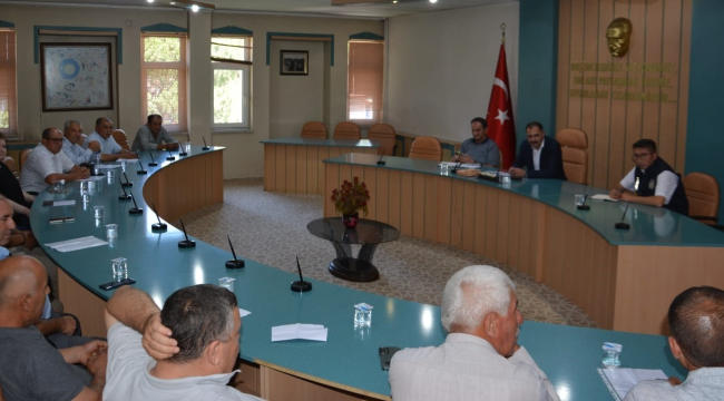 Başkan Kara muhtarlar toplantısı düzenledi