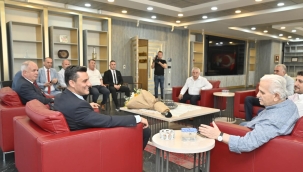 Başkan Zeyrek ziyarette belediye çalışmalarını anlattı