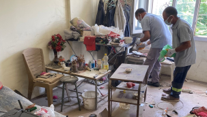 Belediye çöp evi temizledi