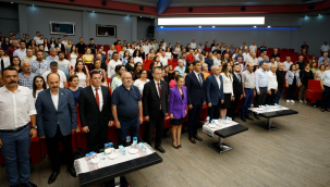 CHP'de çoşkulu bayramlaşma 