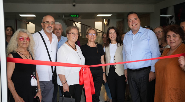 Giyim ve takı konulu el sanatları sergisinin açıldı