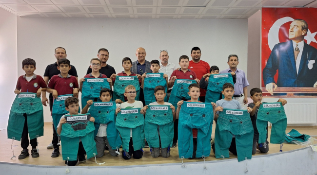 Güreşci olmak isteyen öğrenciler pırpıtlarını aldı