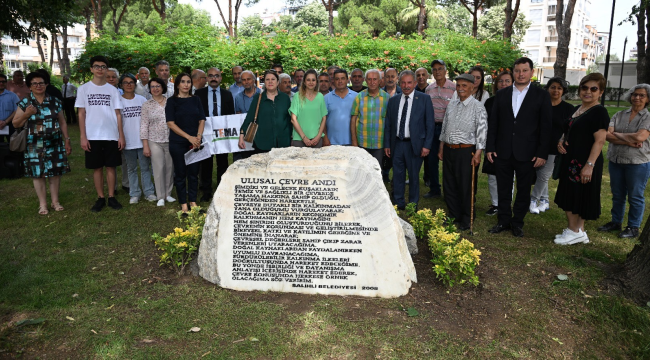Kaldırılan ulusal çevre andı piri reis parkında yerine kondu